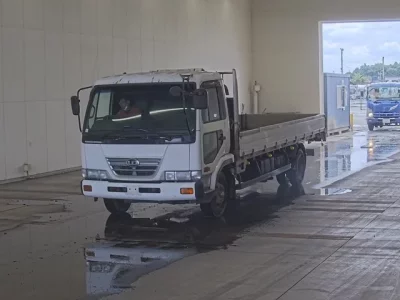 Nissan CONDOR