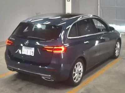 Mercedes-Benz B CLASS
