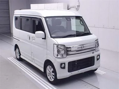 Nissan CLIPPER RIO