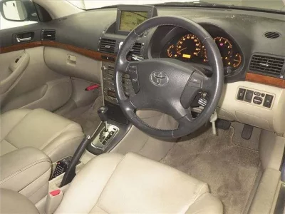 Toyota AVENSIS SEDAN