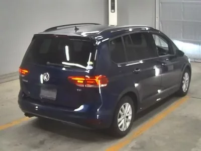 Volkswagen GOLF TOURAN