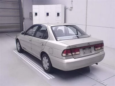 Nissan SUNNY