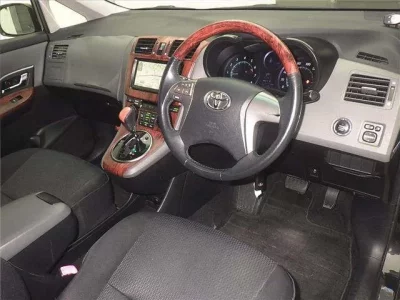 Toyota MARK X ZIO