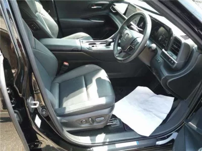 Toyota CROWN CROSSOVER