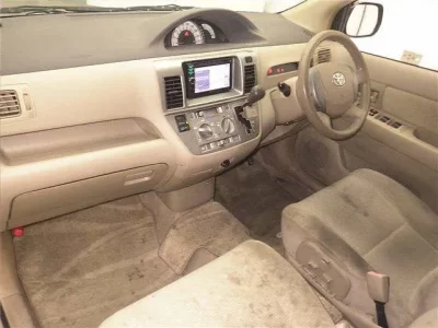 Toyota RAUM