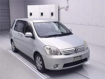 Toyota RAUM