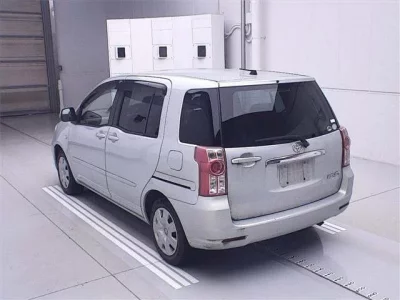 Toyota RAUM