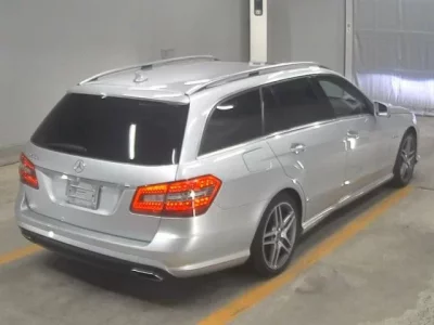 Mercedes-Benz E CLASS WAGON
