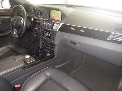 Mercedes-Benz E CLASS WAGON