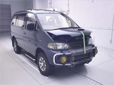 Mitsubishi DELICA