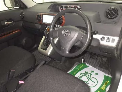 Toyota COROLLA RUMION