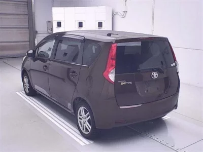 Toyota PASSO SETTE