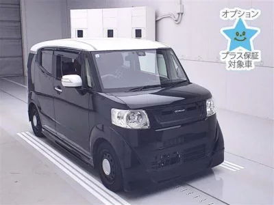 Honda N BOX SLASH