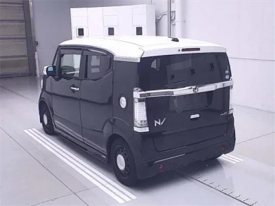 Honda N BOX SLASH