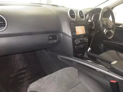 Mercedes-Benz ML CLASS