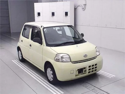 Daihatsu Esse
