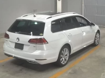 Volkswagen GOLF VARIANT