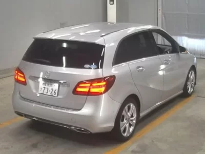 Mercedes-Benz B CLASS