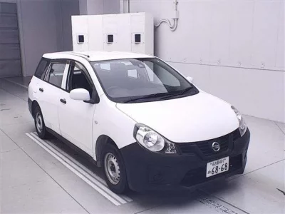 Nissan AD