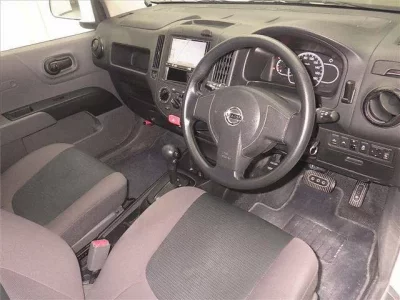 Nissan AD