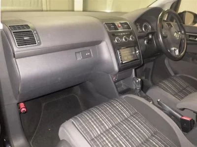Volkswagen GOLF TOURAN