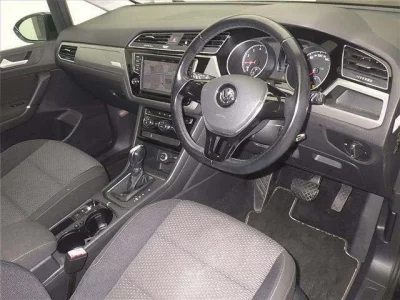 Volkswagen GOLF TOURAN