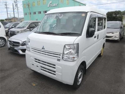 Mitsubishi MINICAB VAN