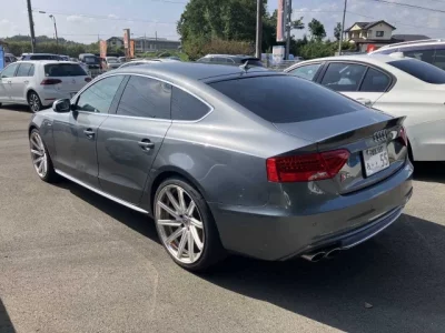 Audi S5