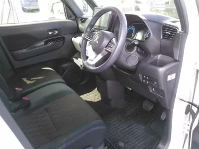 Mitsubishi EK X SPACE