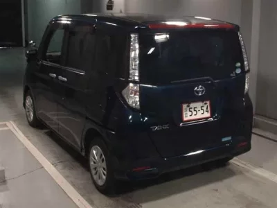 Toyota TANK