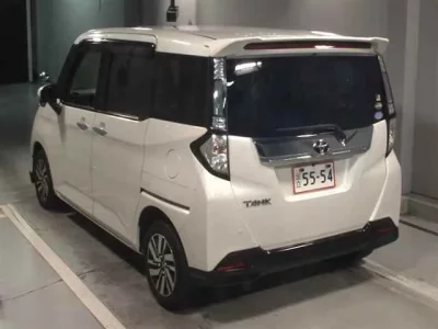 Toyota TANK