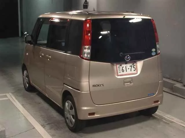 Nissan ROOX