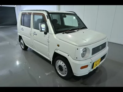Daihatsu NAKED