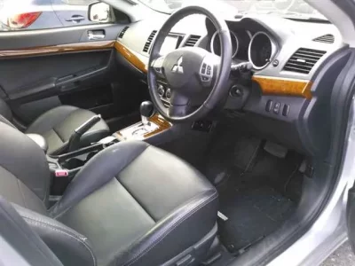 Mitsubishi GALANT FORTIS