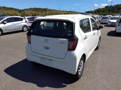 Daihatsu MIRA E S
