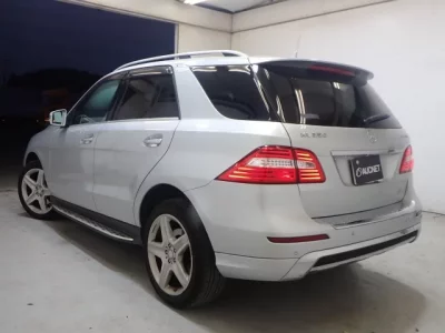 Mercedes-Benz ML CLASS