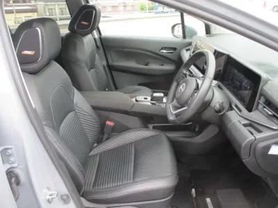 Nissan AURA