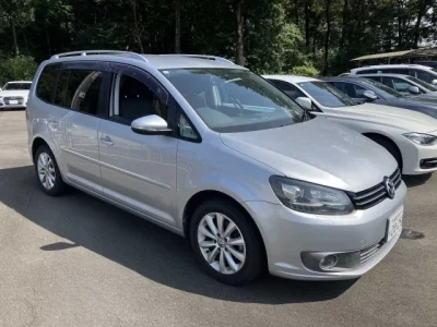 Volkswagen GOLF TOURAN