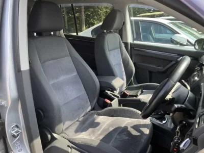 Volkswagen GOLF TOURAN