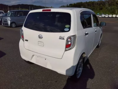 Daihatsu MIRA E S