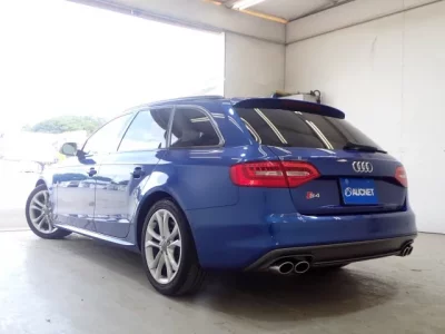 Audi S4