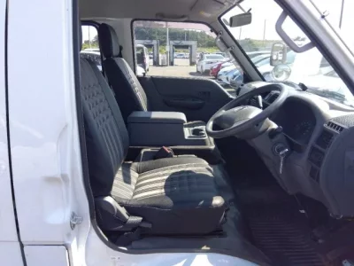 Mazda BONGO VAN