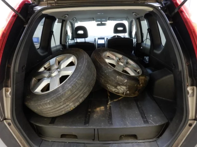 Nissan X-TRAIL