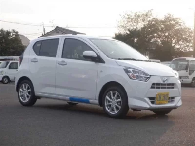 Daihatsu MIRA E S
