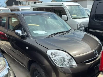Mazda VERISA