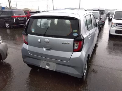 Daihatsu MIRA E S