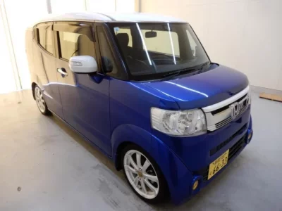 Honda N BOX SLASH