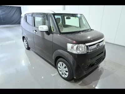 Honda N BOX SLASH