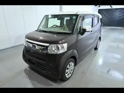 Honda N BOX SLASH