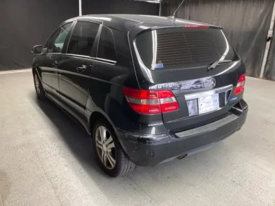 Mercedes-Benz B CLASS